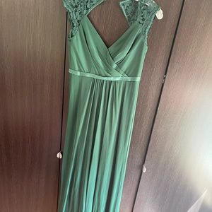 David’s Bridal Malibu long mesh bridesmaid dress with lace sleeves NWT